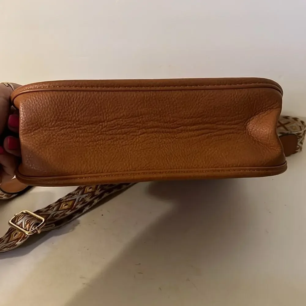 HKCLUF vegan leather crossbody with southwestern style woven strap